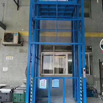 Thang máy nâng hàng hóa khoan ổn định với các tính năng năng lượng và an toàn 3 giai đoạn nâng cao